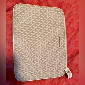 Michael Kors Womens Large Fashion Laptop Computer Case